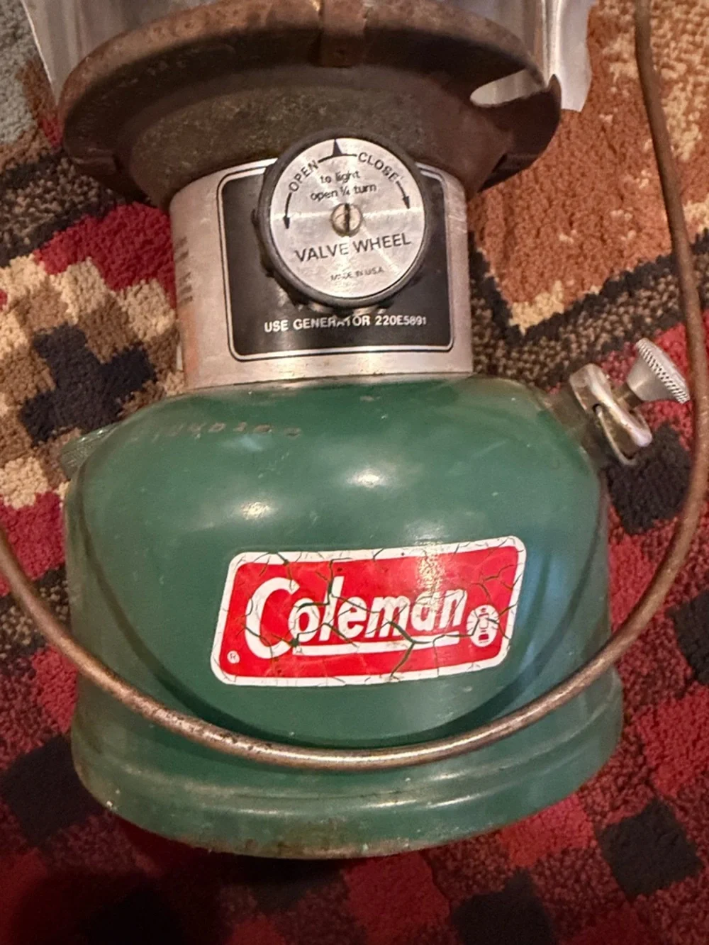 Vintage Coleman 220J lantern